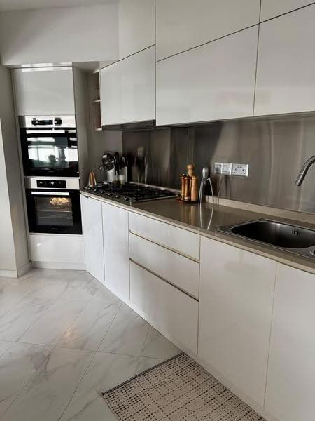 Lagoon View, 5000L Marine Parade Road, East Coast / Marine Parade, 3 Bedrooms, 1,647 sqft, Apartment For Sale, by May Hill, 500272020 - Kitchen - PropertyGuru.com.sg