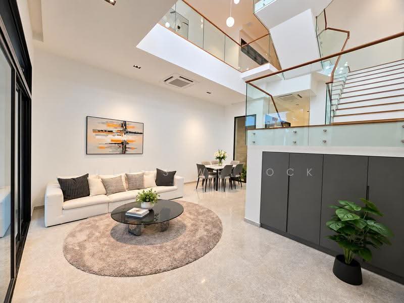 FINEST BRAND NEW INTER AT JALAN SANKAM, Jalan Sankam, Sembawang / Yishun, 5 Bedrooms, 4,834 sqft, Terraced House For Sale, by Julius WL Fock, 500272024 - Living Room - PropertyGuru.com.sg