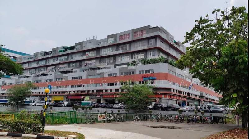 PIONEER JUNCTION INDUSTRIAL UNIT FOR SALE – $400K, Boon Lay / Jurong / Tuas, 1,190 sqft, Factory / Workshop (B2) For Sale, by NG CHOON KHIAN, 500272026 - Exterior - CommercialGuru.com.sg