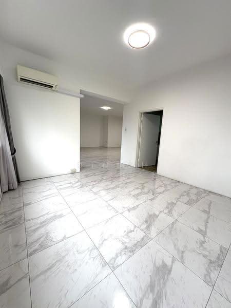 The Cairnhill, 4 Cairnhill Rise, Orchard / River Valley, 4 Bedrooms, 2,788 sqft, Condominium For Rent, by Dinish Sheagar, 500272031 - Interior - PropertyGuru.com.sg