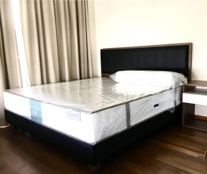 Lincoln Suites, 3 Khiang Guan Avenue, Newton / Novena, 2 Bedrooms, 1,076 sqft, Condominium For Rent, by Ernest Liew, 500272037 - Bedroom - PropertyGuru.com.sg