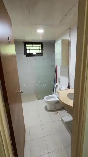 Simei Green Condominium, 1 Simei Street 4, Pasir Ris / Tampines, Room Rental, 230 sqft, Condominium For Rent, by Chee Leong Yen, 500272039 - Bathroom - PropertyGuru.com.sg