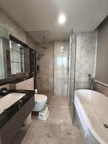 Marina One Residences, 21 Marina Way, Boat Quay / Raffles Place / Marina, 3 Bedrooms, 1,539 sqft, Condominium For Rent, by Elaine Lim, 500272051 - Bathroom - PropertyGuru.com.sg