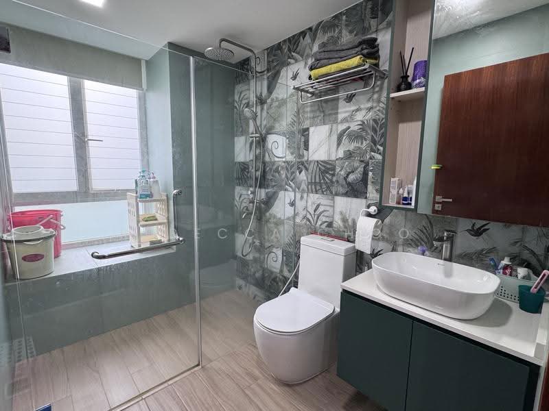 Mi Casa, 315 Choa Chu Kang Avenue 3, Dairy Farm / Bukit Panjang / Choa Chu Kang, 2 Bedrooms, 1,119 sqft, Condominium For Sale, by Rebecca Choo, 500272055 - Master Bathroom - PropertyGuru.com.sg