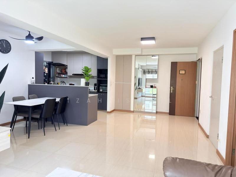 409C Northshore Drive, 409C Northshore Drive, Hougang / Punggol / Sengkang, 3 Bedrooms, 1,001 sqft, HDB Flat For Sale, by Aizah Ismail, 500272056 - Living Room - PropertyGuru.com.sg