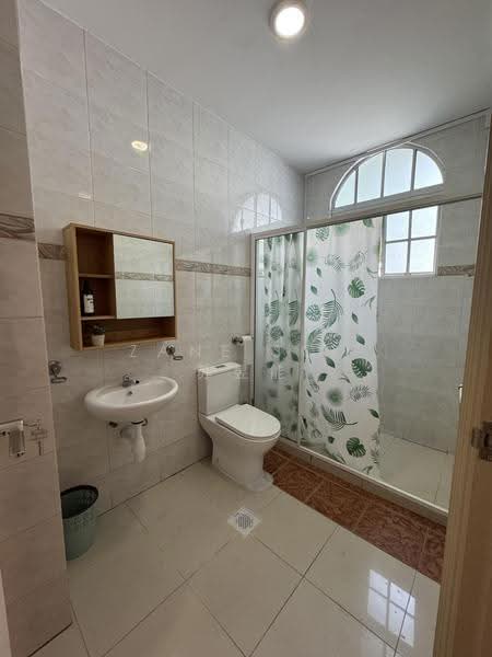 3 Prome Road, 3 Prome Road, Newton / Novena, Room Rental, 180 sqft, Terraced House For Rent, by Zane Soo 苏昱能, 500272059 - Bathroom - PropertyGuru.com.sg