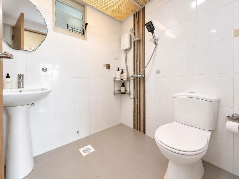 665C Punggol Drive, 665C Punggol Drive, Hougang / Punggol / Sengkang, 3 Bedrooms, 1,001 sqft, HDB Flat For Sale, by Shaun Lim, 500272062 - Bathroom - PropertyGuru.com.sg