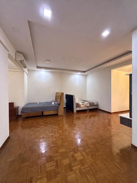 Clydesview, 16A Jervois Lane, Alexandra / Commonwealth, Room Rental, 400 sqft, Condominium For Rent, by Kyle Ng, 500272064 - Bedroom - PropertyGuru.com.sg