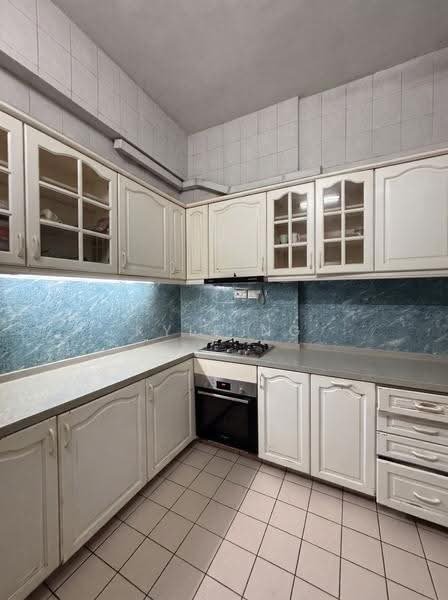 Clydesview, 16A Jervois Lane, Alexandra / Commonwealth, Room Rental, 400 sqft, Condominium For Rent, by Kyle Ng, 500272064 - Kitchen - PropertyGuru.com.sg