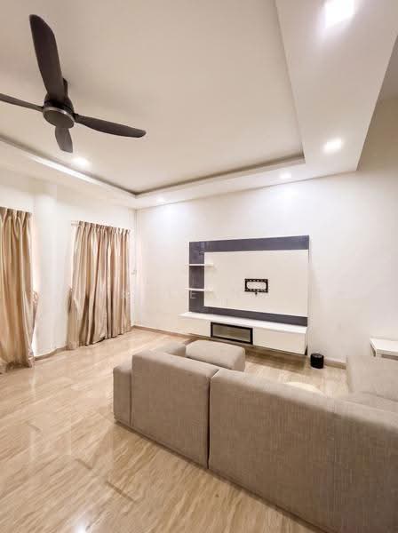 Clydesview, 16A Jervois Lane, Alexandra / Commonwealth, Room Rental, 400 sqft, Condominium For Rent, by Kyle Ng, 500272064 - Living Room - PropertyGuru.com.sg