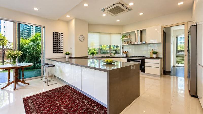 Wareham Road, Goodman Road, Crescent Road, Wareham Road, Poole Road, East Coast / Marine Parade, 8 Bedrooms, 8,465 sqft, Detached House For Sale, by Christina May, 500272067 - Kitchen - PropertyGuru.com.sg