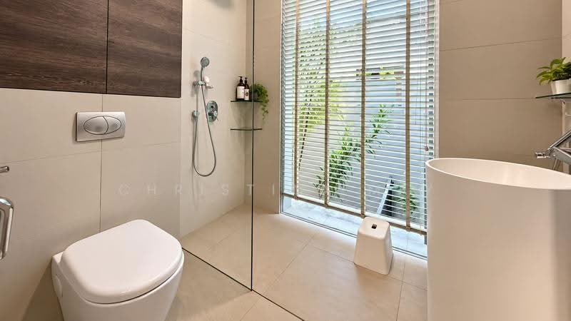 Wareham Road, Goodman Road, Crescent Road, Wareham Road, Poole Road, East Coast / Marine Parade, 8 Bedrooms, 8,465 sqft, Detached House For Sale, by Christina May, 500272067 - PropertyGuru.com.sg