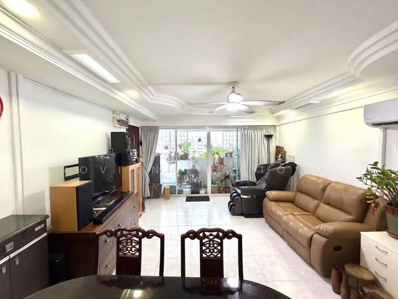 120 Bedok North Street 2, 120 Bedok North Street 2, Bedok / Upper East Coast, 3 Bedrooms, 1,259 sqft, HDB Flat For Sale, by Noviana Santoso, 500272071 - Living Room - PropertyGuru.com.sg