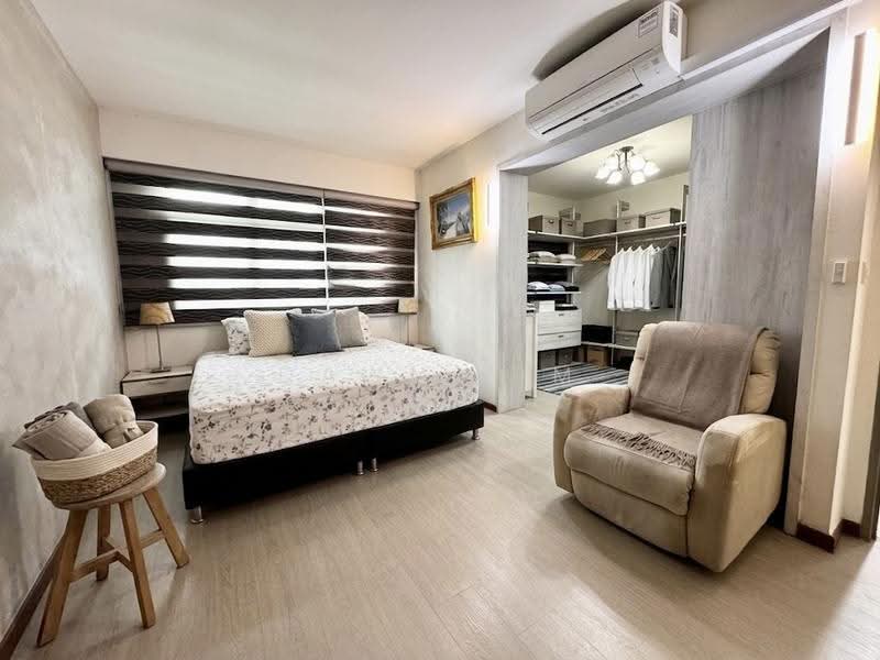 513B Yishun Street 51, 513B Yishun Street 51, Sembawang / Yishun, 4 Bedrooms, 1,292 sqft, HDB Flat For Sale, by Dawn Lim, 500272077 - Master Bedroom - PropertyGuru.com.sg