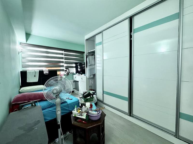513B Yishun Street 51, 513B Yishun Street 51, Sembawang / Yishun, 4 Bedrooms, 1,292 sqft, HDB Flat For Sale, by Dawn Lim, 500272077 - Bedroom - PropertyGuru.com.sg