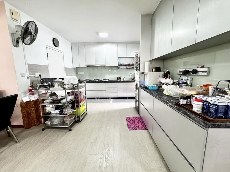 513B Yishun Street 51, 513B Yishun Street 51, Sembawang / Yishun, 4 Bedrooms, 1,292 sqft, HDB Flat For Sale, by Dawn Lim, 500272077 - Kitchen - PropertyGuru.com.sg