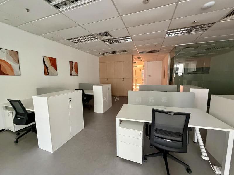 ROBINSON ROAD | Professional Corporate Office | 4 Minutes to MRT Station |, Telok Ayer / Shenton Way MRT, Boat Quay / Raffles Place / Marina, 1,299 sqft, Office For Rent, by Amy Aw 胡嘉薇, 500272085 - CommercialGuru.com.sg