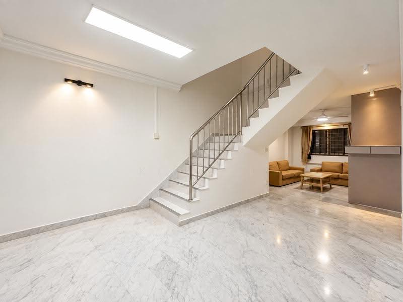 221 Hougang Street 21, 221 Hougang Street 21, Hougang / Punggol / Sengkang, 3 Bedrooms, 1,593 sqft, HDB Flat For Rent, by Kim Ooi, 500272088 - Living Room - PropertyGuru.com.sg