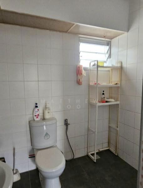 613B Punggol Drive, 613B Punggol Drive, Hougang / Punggol / Sengkang, 3 Bedrooms, 1,001 sqft, HDB Flat For Sale, by Matthew LOO, 500272091 - Bathroom - PropertyGuru.com.sg