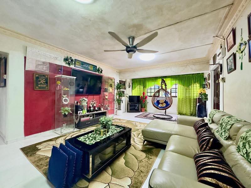 306 Ang Mo Kio Avenue 1, 306 Ang Mo Kio Avenue 1, Ang Mo Kio / Bishan / Thomson, 4 Bedrooms, 1,324 sqft, HDB Flat For Sale, by Farah Zack, 500272096 - Living Room - PropertyGuru.com.sg
