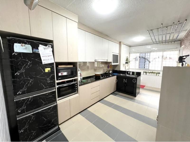 145 Bukit Batok Street 11, 145 Bukit Batok Street 11, Dairy Farm / Bukit Panjang / Choa Chu Kang, 3 Bedrooms, 1,001 sqft, HDB Flat For Sale, by Sheila Wong, 500272103 - PropertyGuru.com.sg
