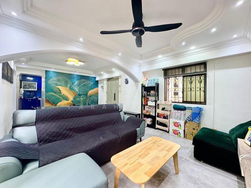 298B Compassvale Street, 298B Compassvale Street, Hougang / Punggol / Sengkang, 3 Bedrooms, 1,012 sqft, HDB Flat For Sale, by Farah Zack, 500272104 - Living Room - PropertyGuru.com.sg