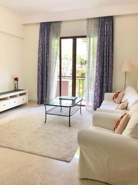 The Cornwall, 2 Cornwall Gardens, Tanglin / Holland / Bukit Timah, 2 Bedrooms, 1,043 sqft, Condominium For Sale, by Wong Chong Onn, 500272122 - Living Room - PropertyGuru.com.sg