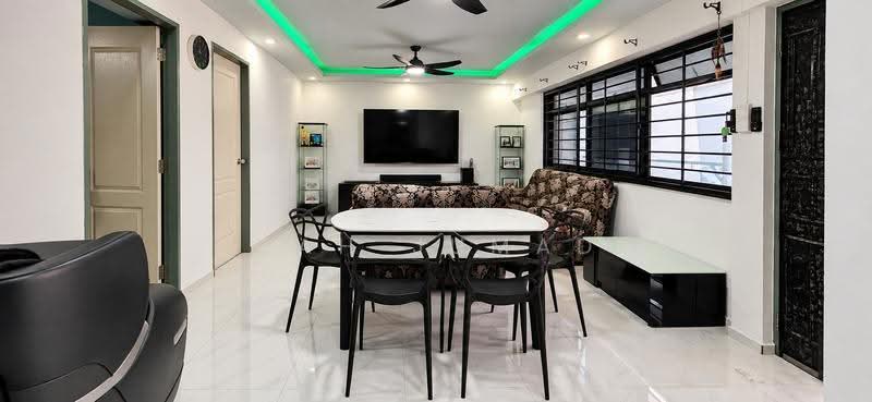 297C Choa Chu Kang Avenue 2, 297C Choa Chu Kang Avenue 2, Dairy Farm / Bukit Panjang / Choa Chu Kang, 3 Bedrooms, 1,087 sqft, HDB Flat For Sale, by Shah Jumadi, 500272126 - Living Room - PropertyGuru.com.sg