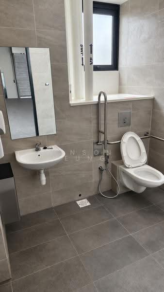 Tampines Connection, 2 Tampines North Drive 4, Pasir Ris / Tampines, 2,002 sqft, Factory / Workshop (B2) For Rent, by Winson Yeung, 500272127 - Bathroom - CommercialGuru.com.sg