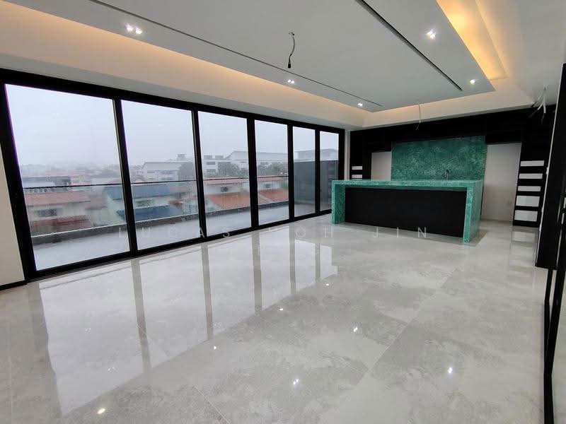 Kismis place, Kismis place, Clementi Park / Upper Bukit Timah, 8 Bedrooms, 9,300 sqft, Semi-Detached House For Sale, by Lucas Hoh Jin Heng, 500272134 - Living Room - PropertyGuru.com.sg