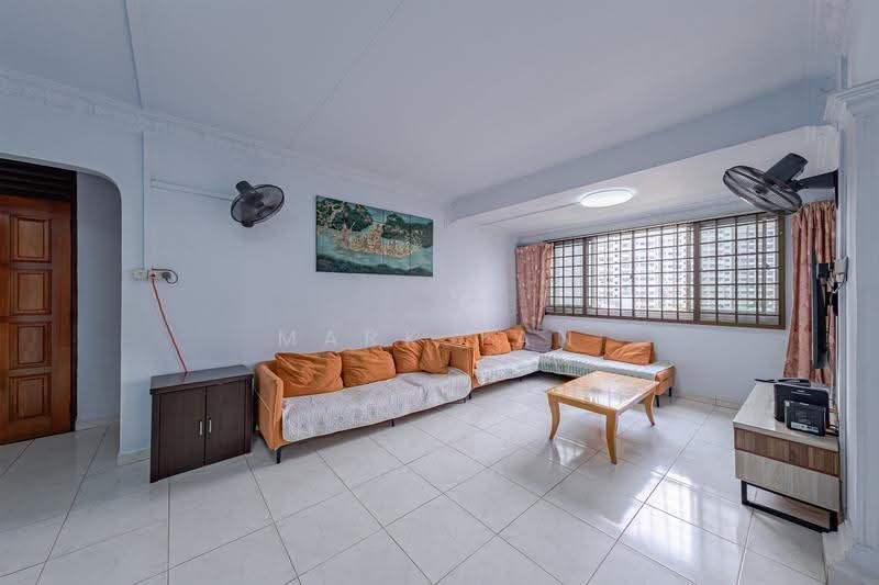 436 Fajar Road, 436 Fajar Road, Dairy Farm / Bukit Panjang / Choa Chu Kang, 3 Bedrooms, 1,302 sqft, HDB Flat For Sale, by Mark Tan, 500272142 - Living Room - PropertyGuru.com.sg