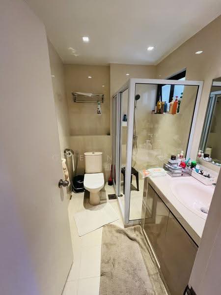 Grande Vista, 2 Cactus Drive, Seletar / Yio Chu Kang, 3 Bedrooms, 1,238 sqft, Condominium For Sale, by Glenn Lau 刘祖成, 500272183 - Bathroom - PropertyGuru.com.sg