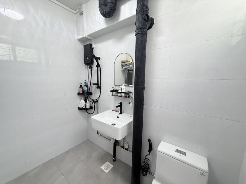243 Bukit Panjang Ring Road, 243 Bukit Panjang Ring Road, Dairy Farm / Bukit Panjang / Choa Chu Kang, 3 Bedrooms, 1,163 sqft, HDB Flat For Rent, by Xin Yi Lai, 500272191 - PropertyGuru.com.sg