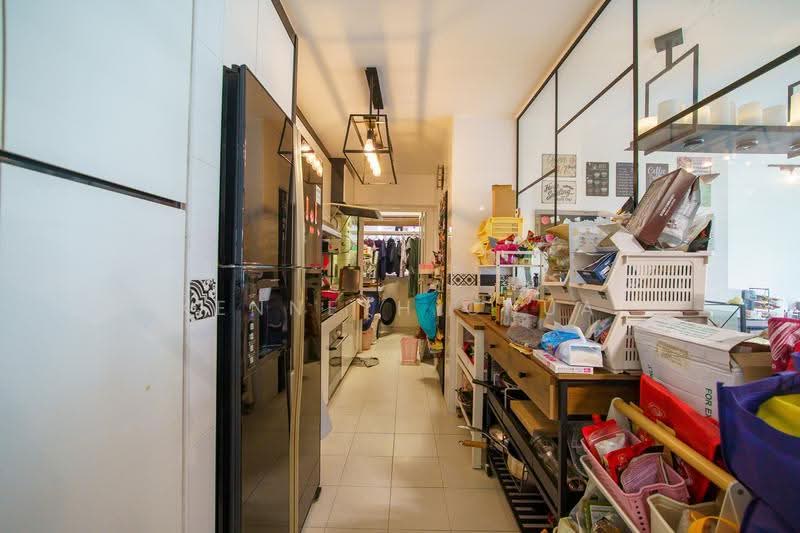 318B Yishun Greenwalk, 318B Yishun Avenue 9, Sembawang / Yishun, 3 Bedrooms, 1,205 sqft, HDB Flat For Sale, by Kenneth Chua, 500272192 - Kitchen - PropertyGuru.com.sg