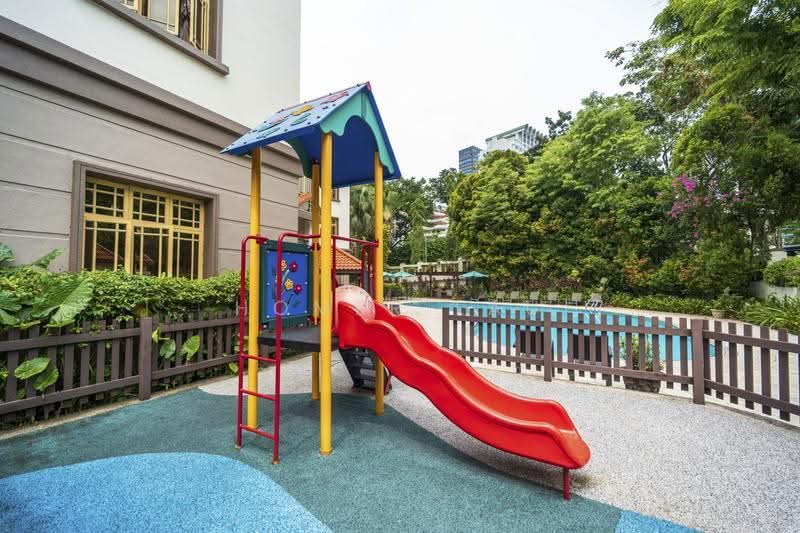 Spacious Low-Density Rental Living Near Fernhill Road, Tanglin / Holland / Bukit Timah, 4 Bedrooms, 1,776 sqft, Apartment For Rent, by Homer Lau, 500272197 - Exterior - PropertyGuru.com.sg