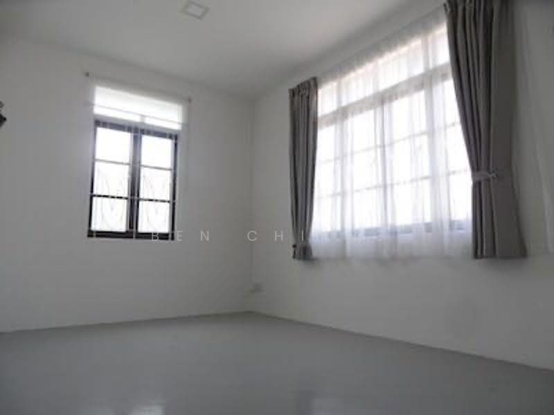 SERANGOON GARDEN ESTATE, Hougang / Punggol / Sengkang, 3 Bedrooms, 1,800 sqft, Semi-Detached House For Sale, by Ben Chiang, 500272208 - Interior - PropertyGuru.com.sg