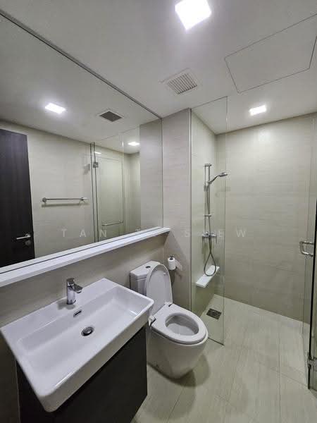 RiverTrees Residences, 21 Fernvale Close, Seletar / Yio Chu Kang, 2 Bedrooms, 732 sqft, Condominium For Rent, by Tan T. Siew, 500272212 - Bathroom - PropertyGuru.com.sg