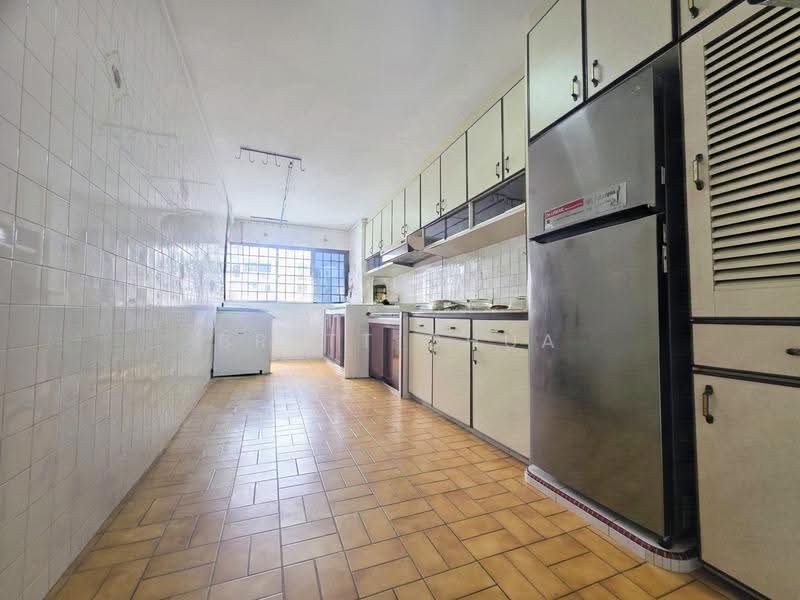 332 Serangoon Avenue 3, 332 Serangoon Avenue 3, Hougang / Punggol / Sengkang, 3 Bedrooms, 904 sqft, HDB Flat For Sale, by Brett Chua, 500272217 - Kitchen - PropertyGuru.com.sg