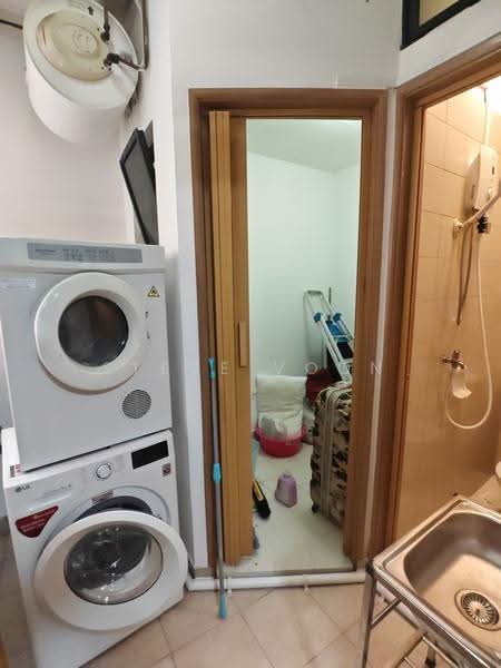 Heritage View, 10 Dover Rise, Buona Vista / West Coast / Clementi New Town, Room Rental, 110 sqft, Condominium For Rent, by Steve Voon, 500272221 - Interior - PropertyGuru.com.sg