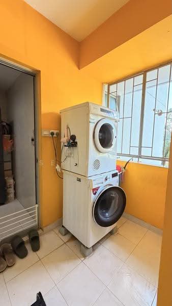 Whitewater, 25 Pasir Ris Street 72, Pasir Ris / Tampines, 3 Bedrooms, 1,141 sqft, Condominium For Sale, by Serene G, 500272235 - Balcony - PropertyGuru.com.sg