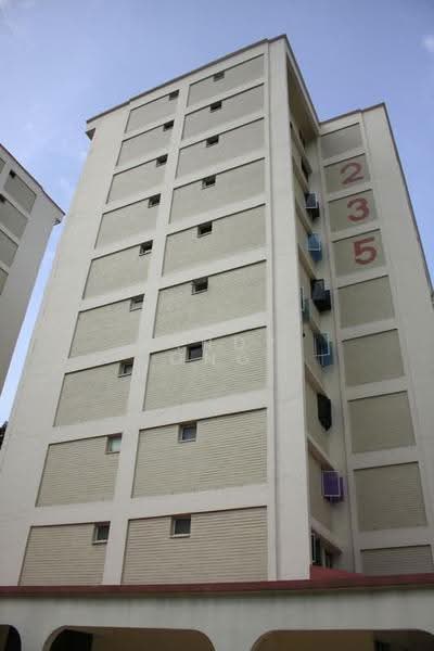 Blk 235 Yishun Street 21, Sembawang / Yishun, 1,200 sqft, Shop / Shophouse For Rent, by Cindy Ong, 500272250 - Exterior - CommercialGuru.com.sg