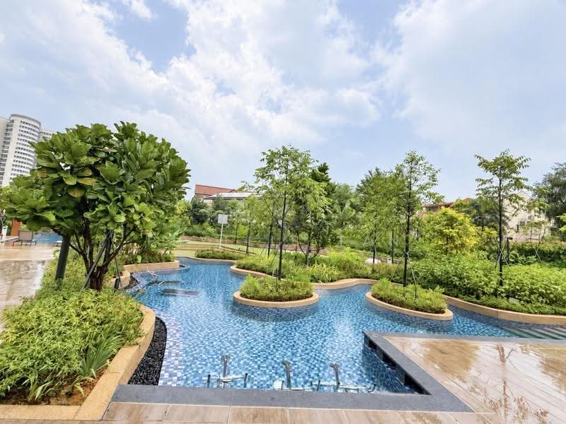AMO Residence, 21 Ang Mo Kio Rise, Ang Mo Kio / Bishan / Thomson, 2 Bedrooms, 678 sqft, Condominium For Sale, by Phyllis Tan, 500272258 - Pool - PropertyGuru.com.sg