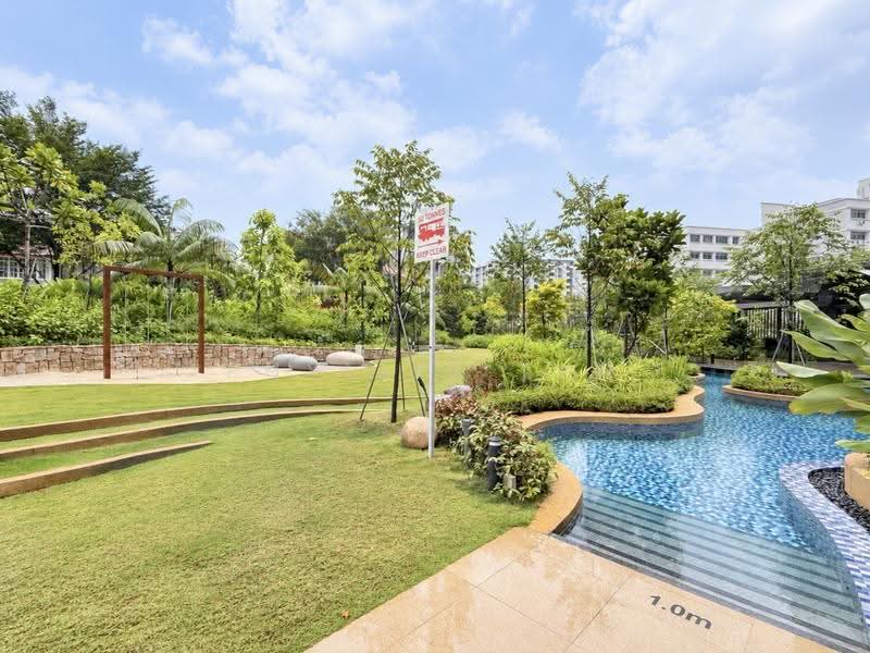AMO Residence, 21 Ang Mo Kio Rise, Ang Mo Kio / Bishan / Thomson, 2 Bedrooms, 678 sqft, Condominium For Sale, by Phyllis Tan, 500272258 - Pool - PropertyGuru.com.sg