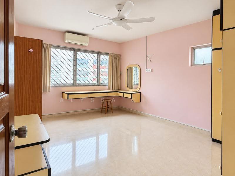 142 Bukit Batok Street 11, 142 Bukit Batok Street 11, Dairy Farm / Bukit Panjang / Choa Chu Kang, 3 Bedrooms, 1,561 sqft, HDB Flat For Sale, by Alyssa Chia, 500272264 - PropertyGuru.com.sg