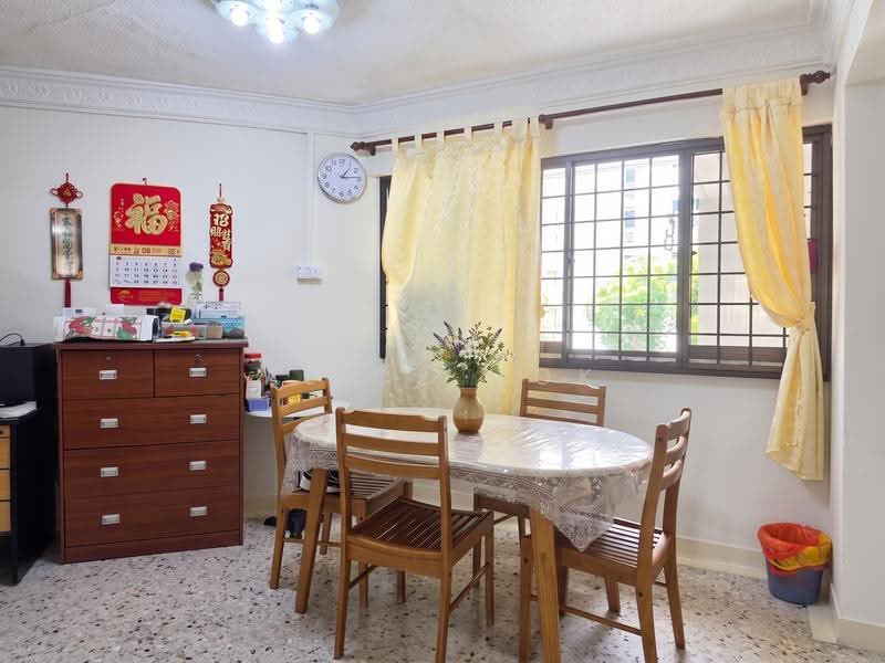 232 Yishun Street 21, 232 Yishun Street 21, Sembawang / Yishun, 3 Bedrooms, 1,302 sqft, HDB Flat For Sale, by Alice Mok, 500272273 - Dining Room - PropertyGuru.com.sg