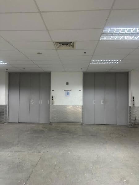 6 Tampines Industrial Avenue 5, Pasir Ris / Tampines, 51,433 sqft, Factory / Workshop (B2) For Rent, by Shirley Ee, 500272281 - Corridor - CommercialGuru.com.sg