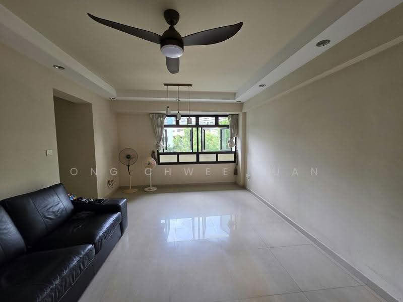 108C Mcnair Road, 108C Mcnair Road, Balestier / Toa Payoh, 3 Bedrooms, 926 sqft, HDB Flat For Sale, by Ong Chwee Puan, 500272287 - Living Room - PropertyGuru.com.sg
