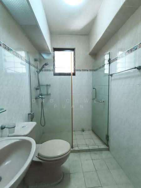 108C Mcnair Road, 108C Mcnair Road, Balestier / Toa Payoh, 3 Bedrooms, 926 sqft, HDB Flat For Sale, by Ong Chwee Puan, 500272287 - Bathroom - PropertyGuru.com.sg