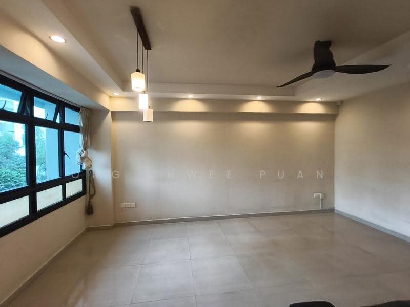108C Mcnair Road, 108C Mcnair Road, Balestier / Toa Payoh, 3 Bedrooms, 926 sqft, HDB Flat For Sale, by Ong Chwee Puan, 500272287 - Living Room - PropertyGuru.com.sg