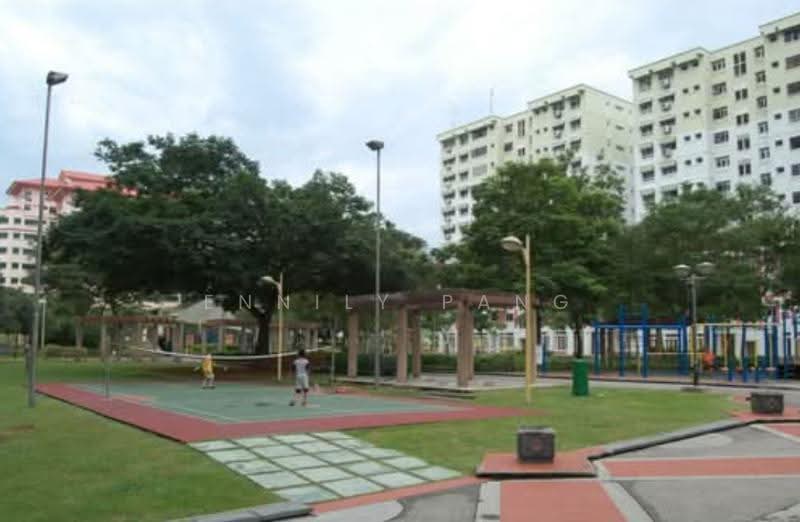 214 Pasir Ris Street 21, 214 Pasir Ris Street 21, Pasir Ris / Tampines, Room Rental, 100 sqft, HDB Flat For Rent, by Ennily Pang, 500272288 - Exterior - PropertyGuru.com.sg